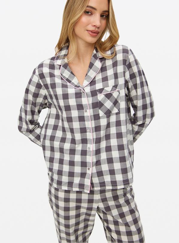 Mono Gingham Print Traditional Pyjamas 8