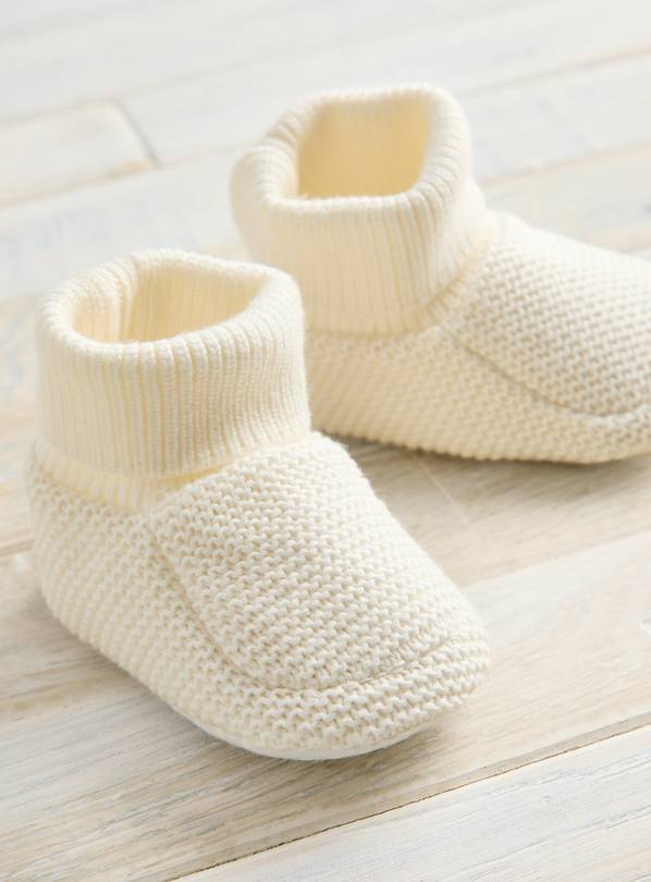 Cream Knitted Booties 9-12 months