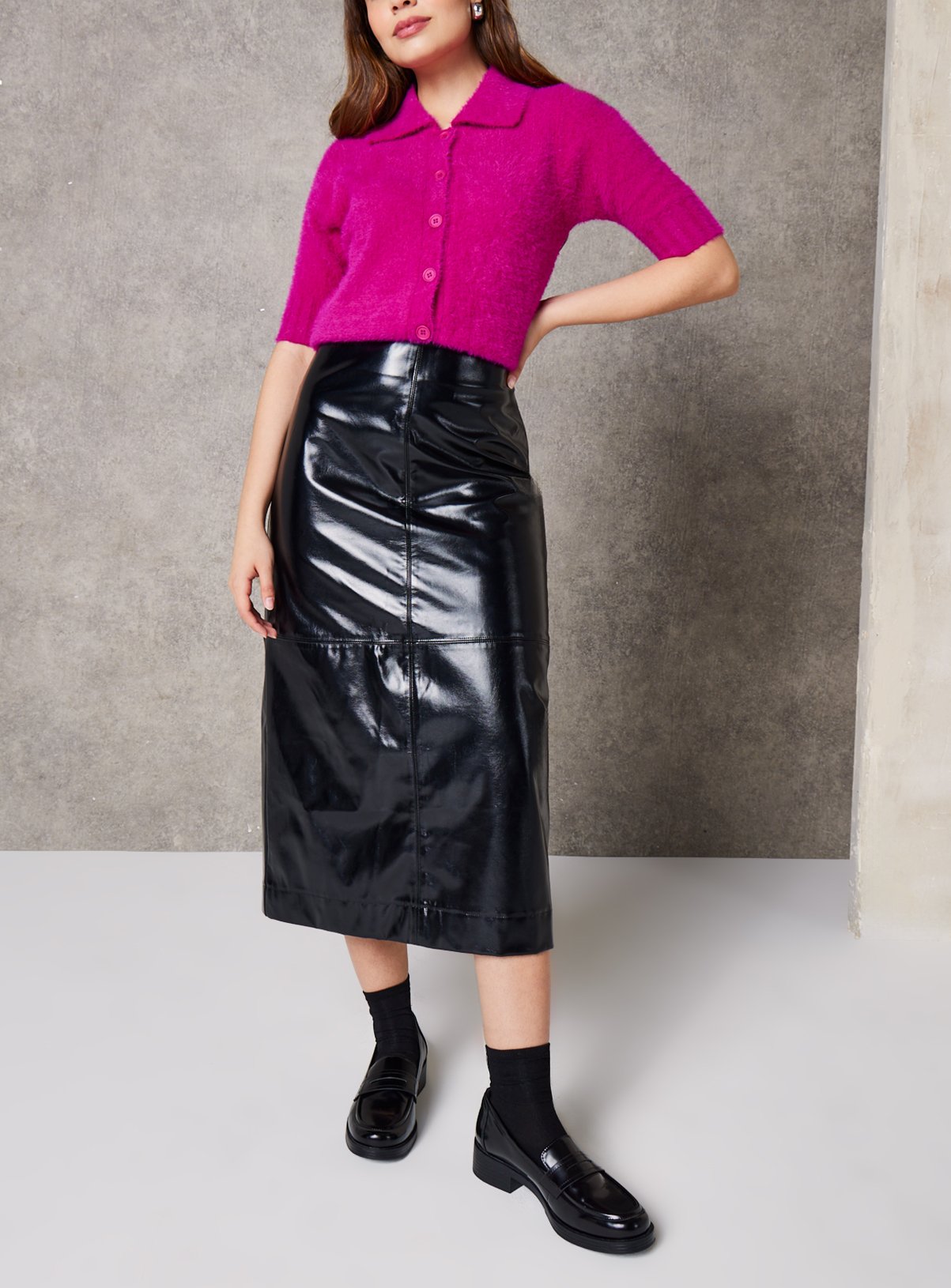 EVERBELLE Black PU Column Midi Skirt 10 - Image 3 thumbnail