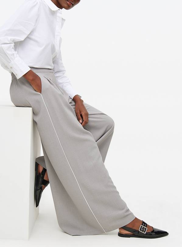 Grey Pleated Tailored Palazzo Trousers 16S