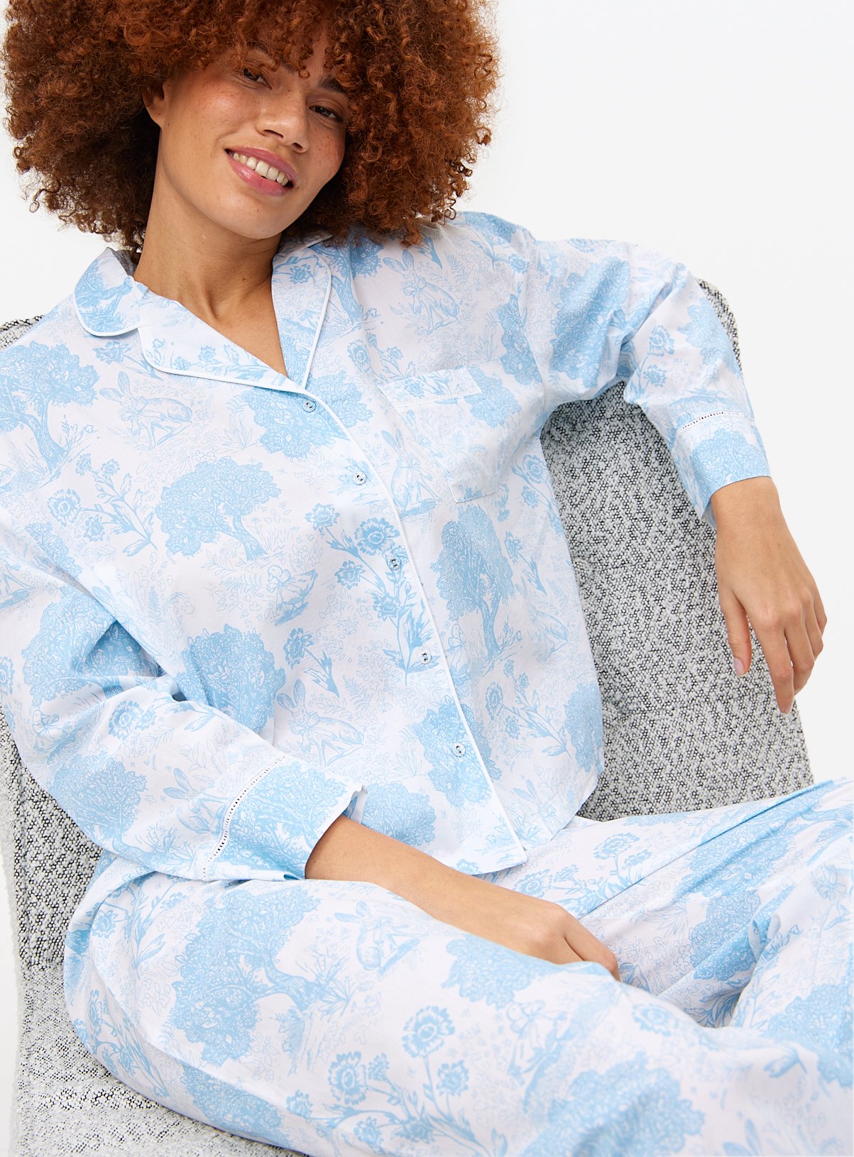 Toile De Jouy Print Traditional Pyjamas 18