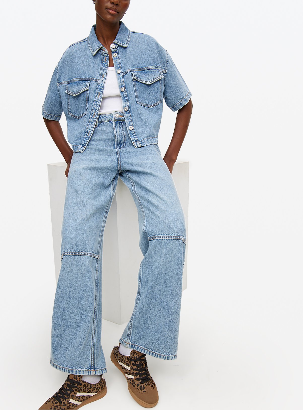 Light Wash Denim Panel Wide Leg Jeans 16R