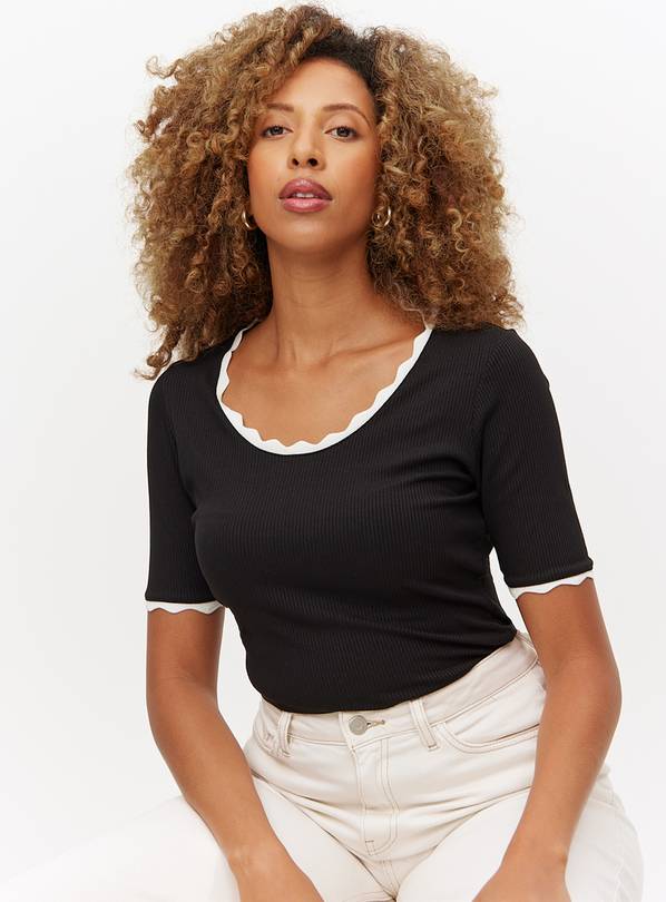 Black Scallop Trim Short Sleeve Top 10