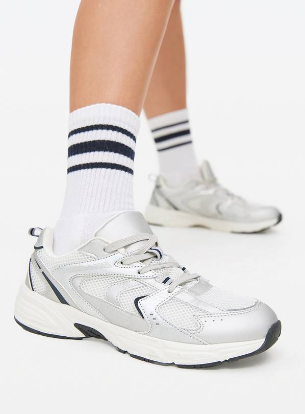 Silver Panel Sport Style Trainers  3