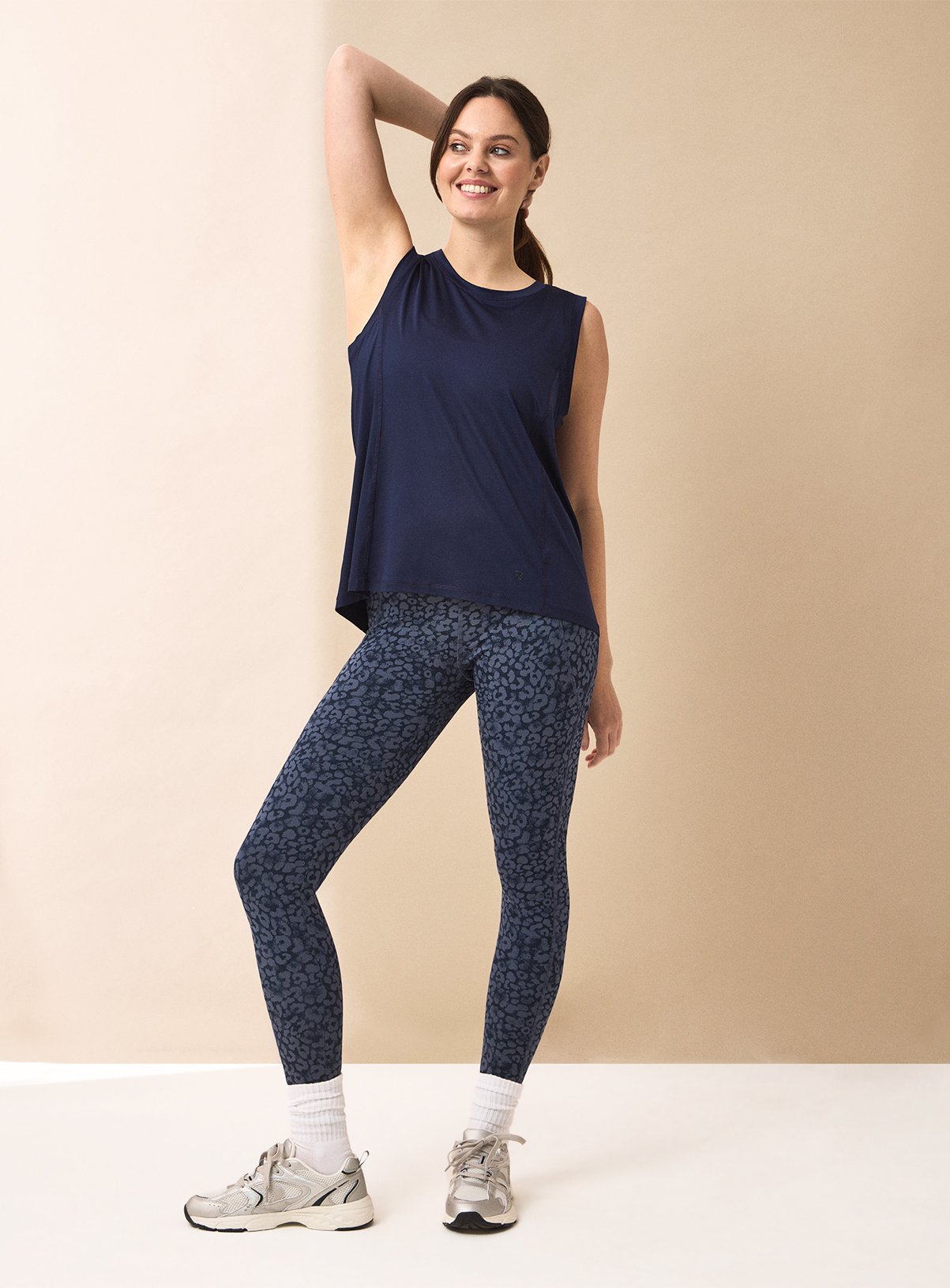 REAKTIV Navy Swing Vest Top M - Image 1 thumbnail
