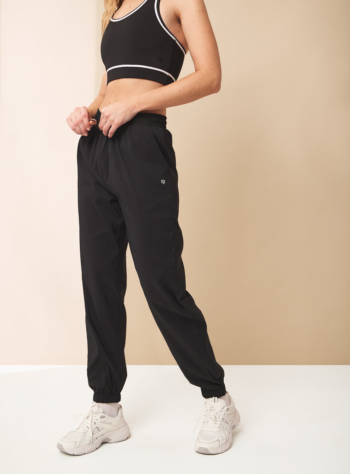 REAKTIV Black Coord Shower Resistant Joggers XS