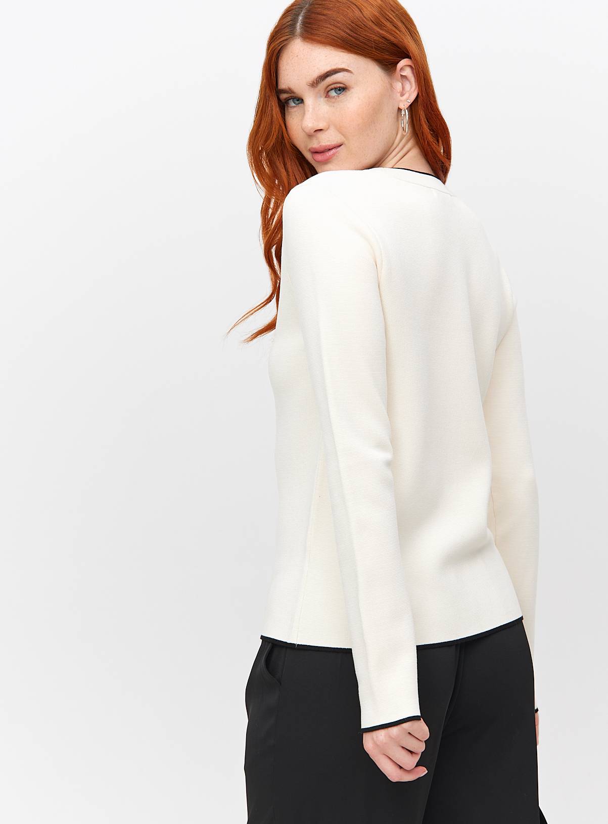 Cream Contrast Tipped Crew Neck Jumper M - Image 4