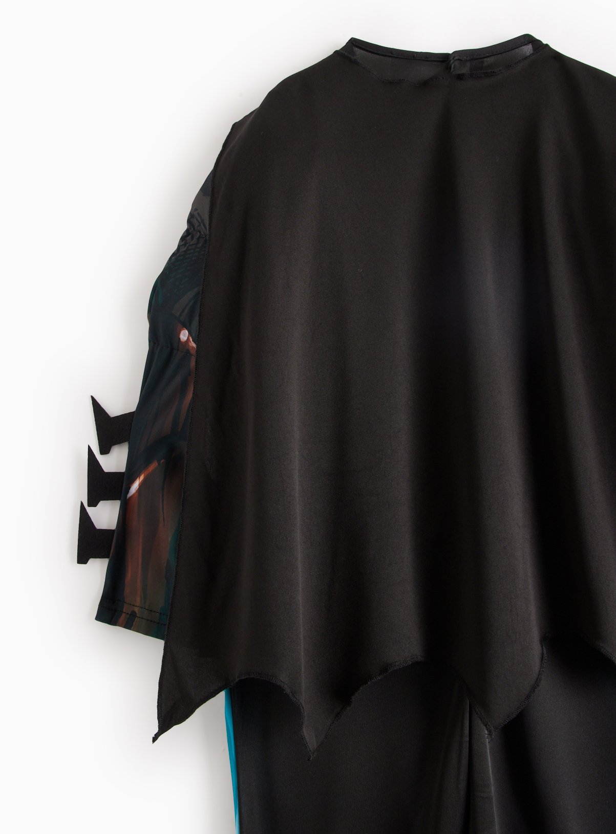 Batman Fancy Dress Costume 3-4 Years - Image 3 thumbnail