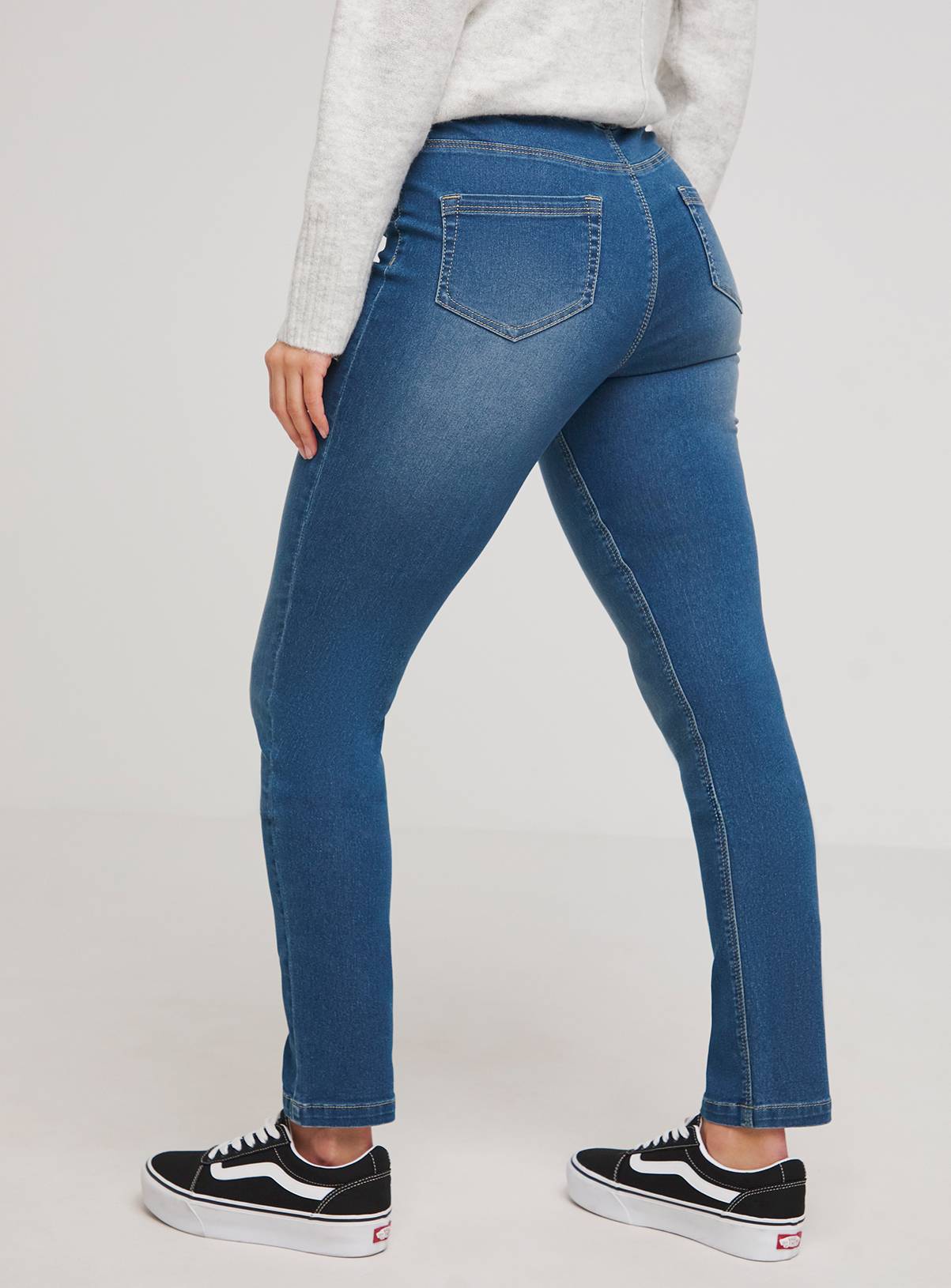 SIMPLY BE Slim Pull On Jegging Mid Wash 26 - Image 2