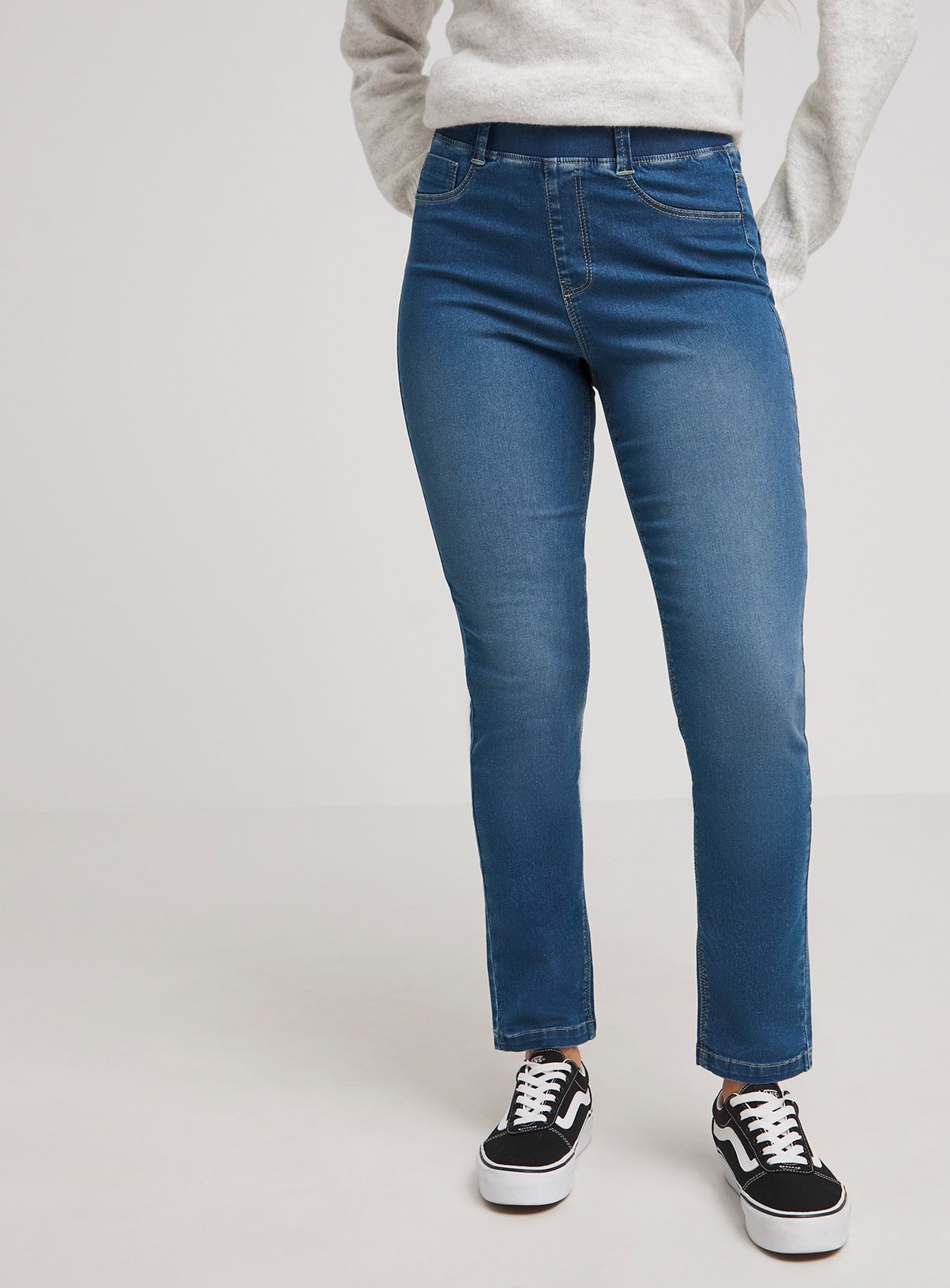 SIMPLY BE Slim Pull On Jegging Mid Wash 26 - Image 3 thumbnail