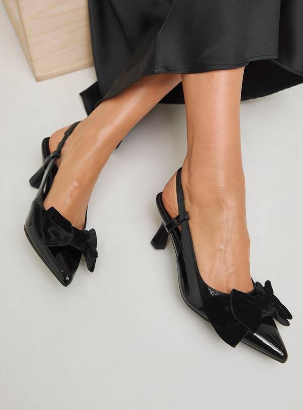 SIMPLY BE Oversized Bow Pointy Toe Heeled Court Shoe Wide Fit 9