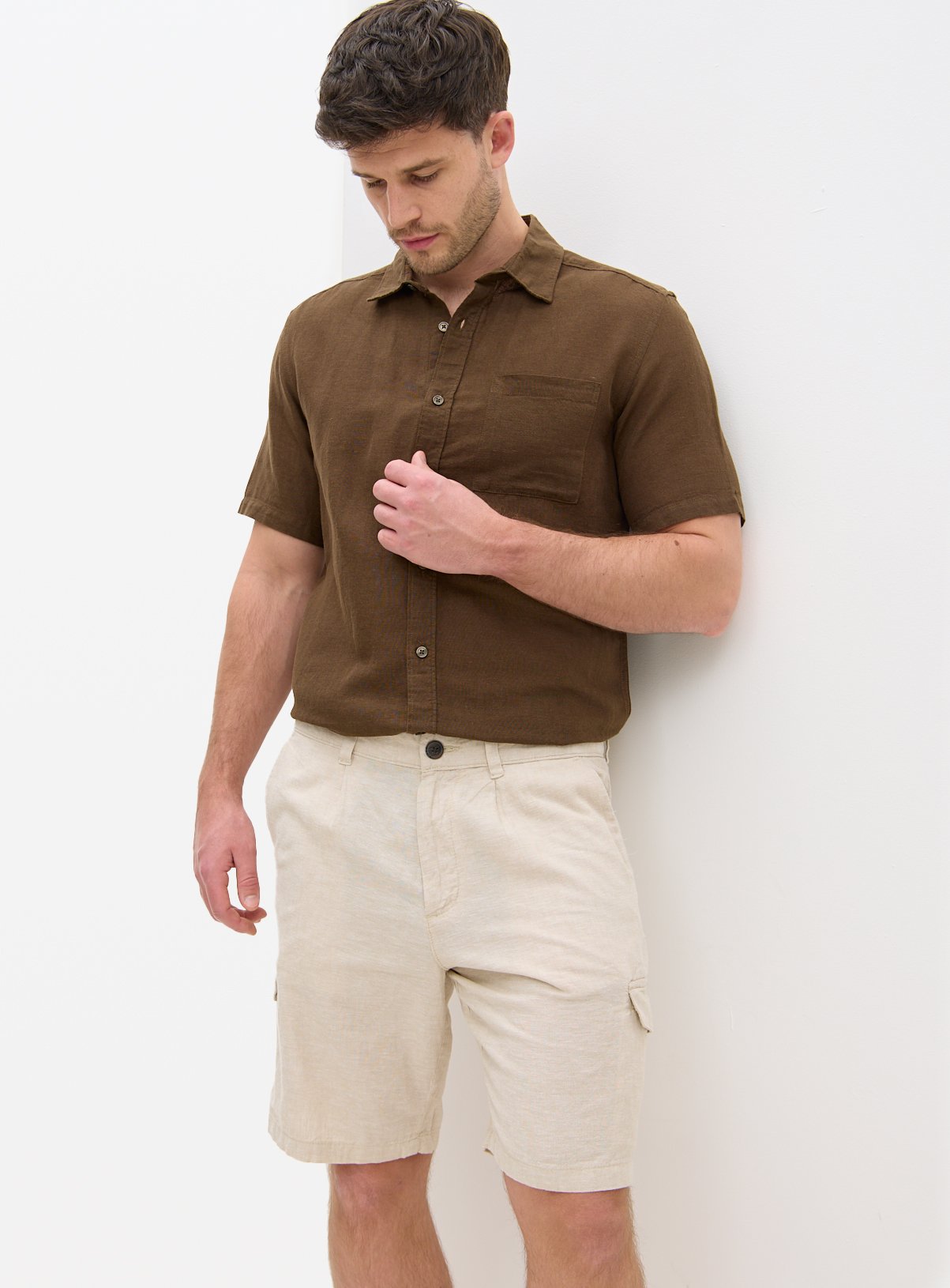 Men's Stone Cargo Linen Shorts