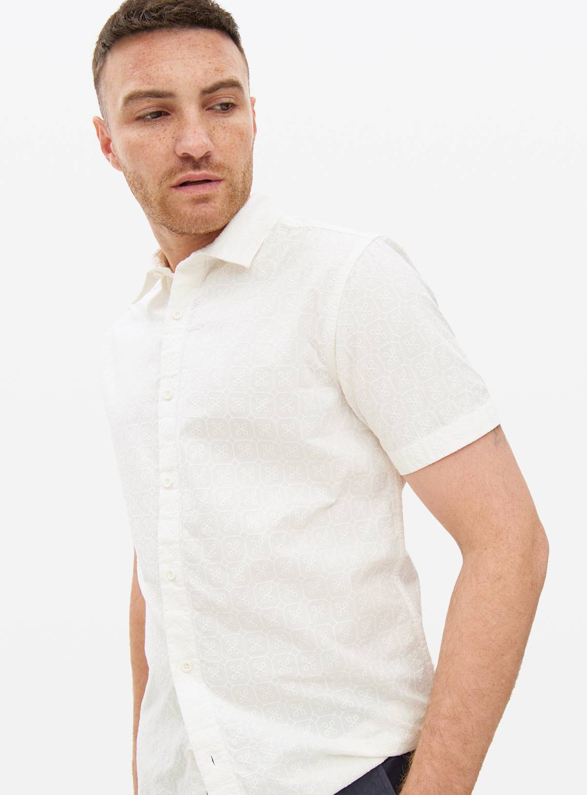 White Short Sleeve Broderie Shirt XL - Image 1