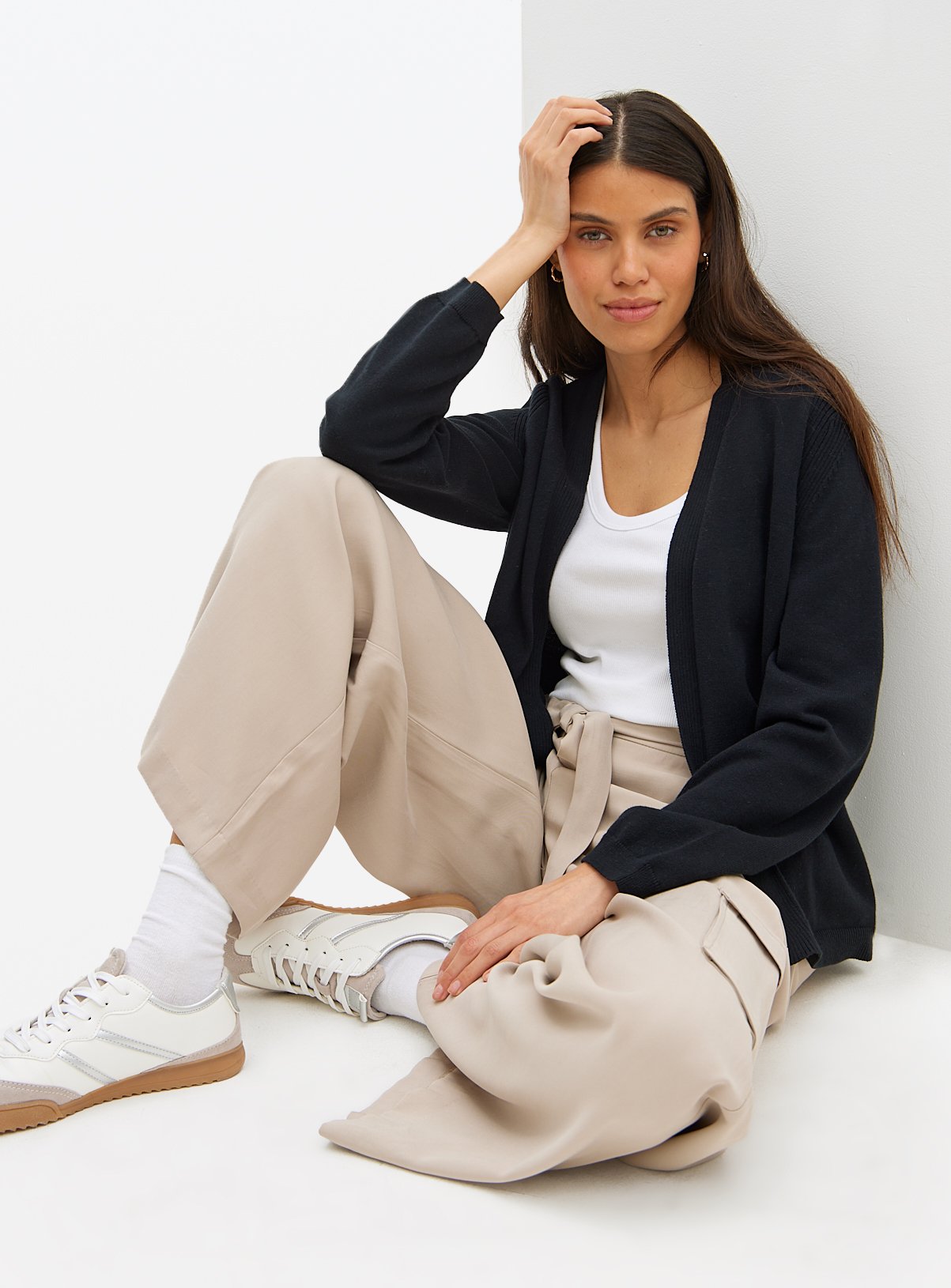 Black Core Cropped Cardigan 10 - Image 2 thumbnail
