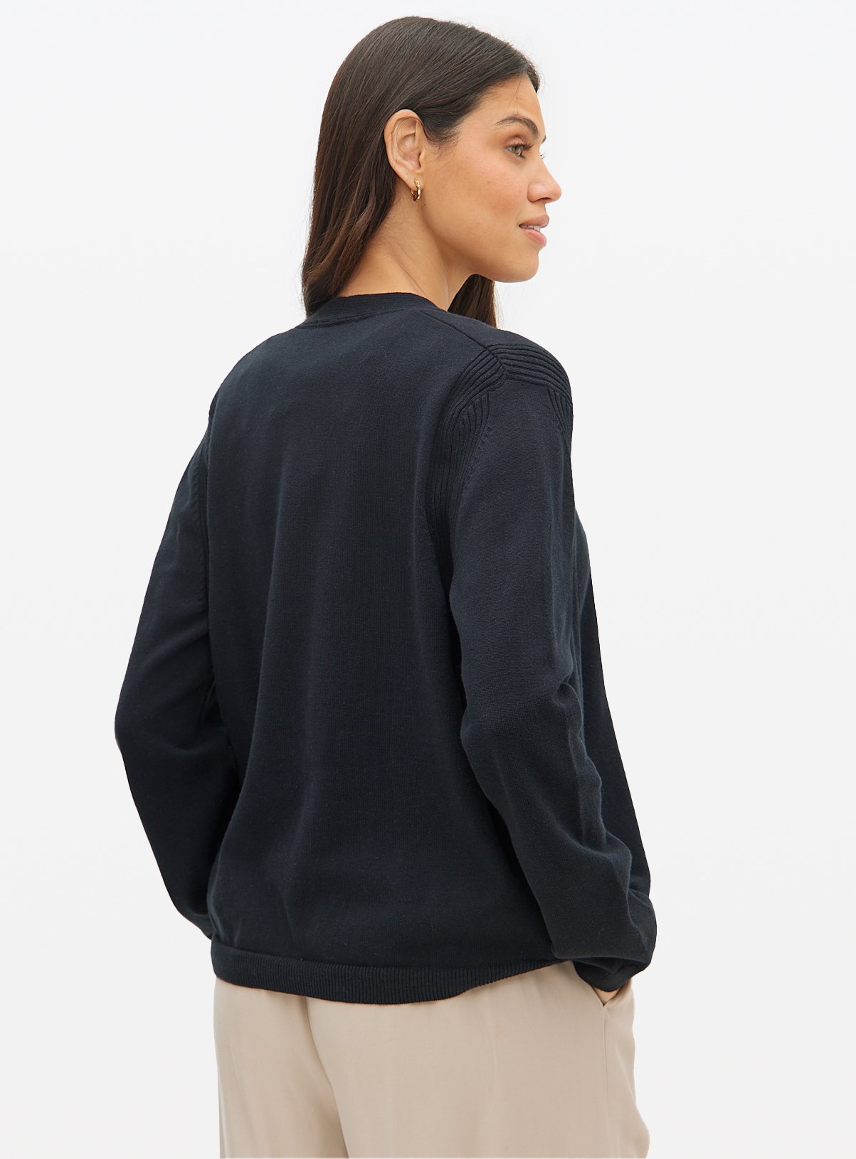 Black Core Cropped Cardigan 10 - Image 4 thumbnail