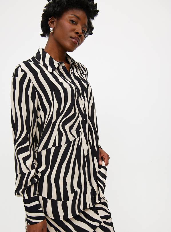 Monochrome Abstract Printed Co-ord Shirt  22