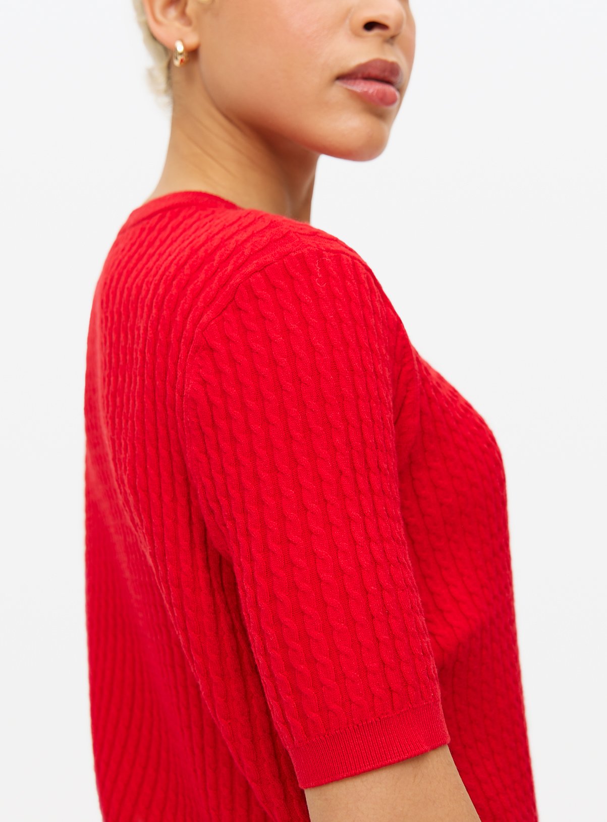Red Short Sleeve Cable Knit Cardigan 16 - Image 3 thumbnail
