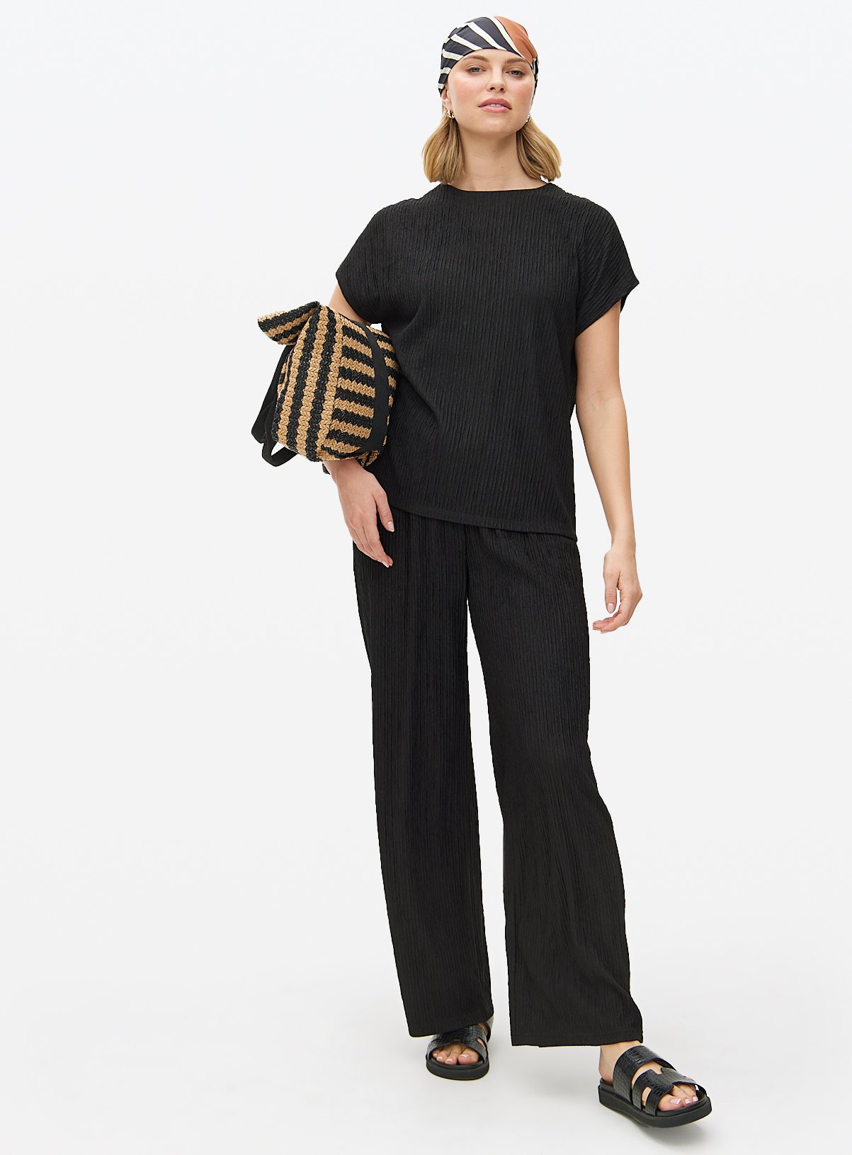 Black Wide Leg Textured Co-ord Trousers 14 - Image 4 thumbnail
