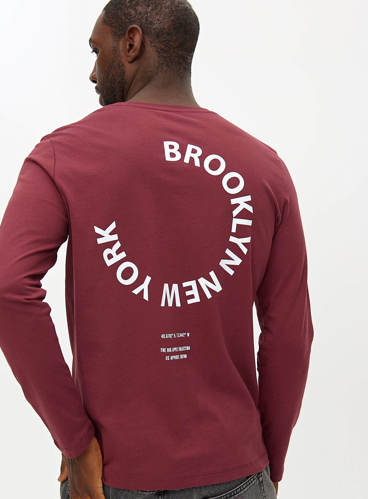 Men's Red Burgundy Brooklyn Graphic Long Sleeve T-Shirt
