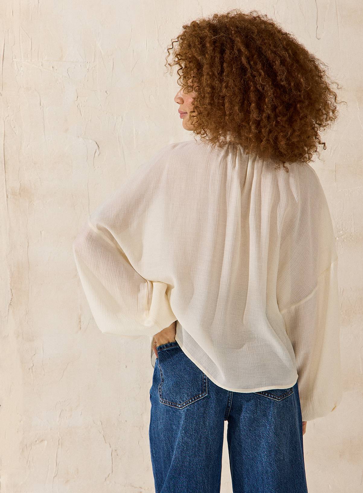 EVERBELLE Cream Button Detail Blouse 14 - Image 4
