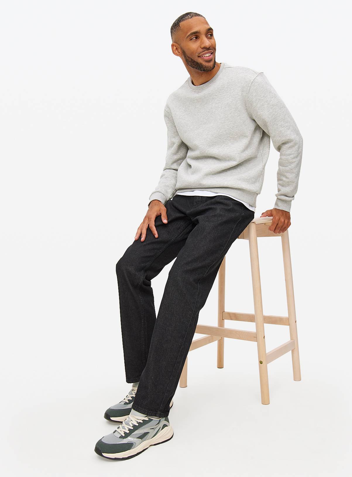 Black Regular Fit Jeans 42R - Image 2