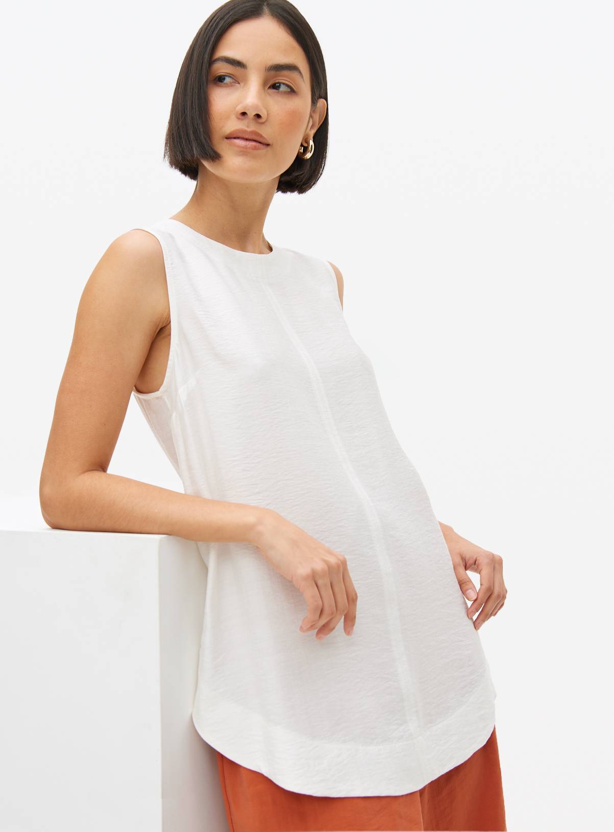 White Sleeveless Shell Top 14 - Image 1