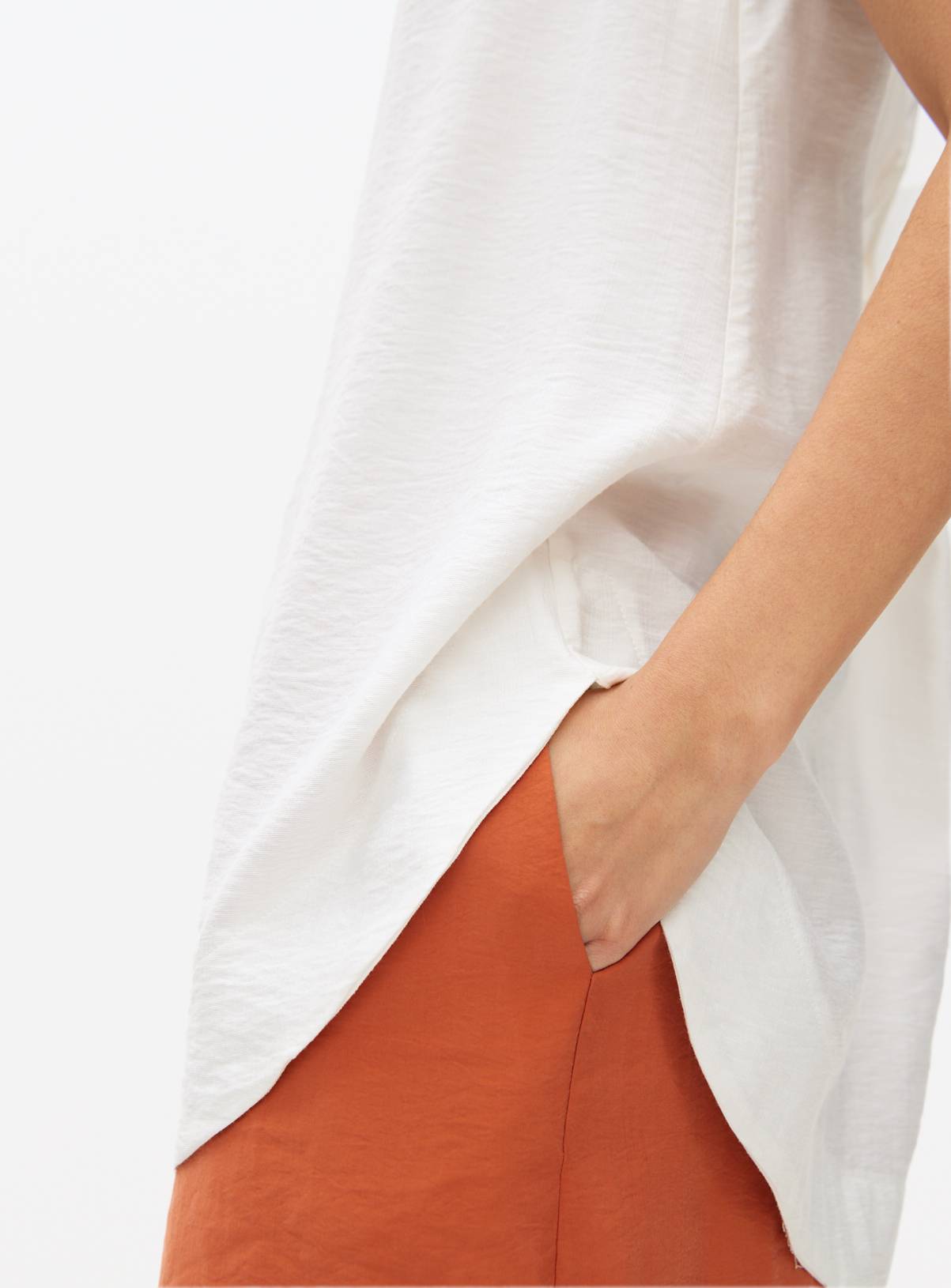 White Sleeveless Shell Top 14 - Image 3