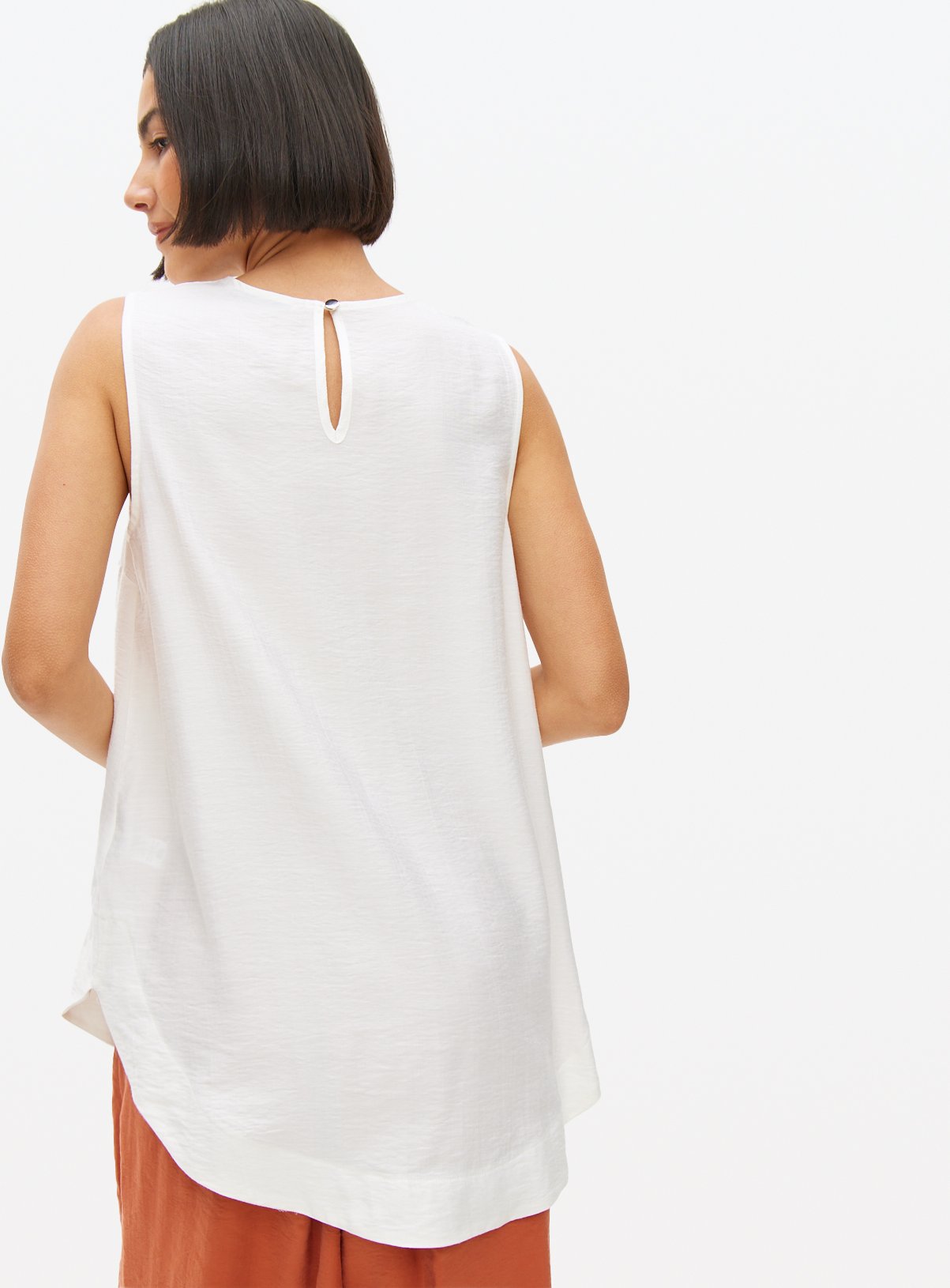 White Sleeveless Shell Top 14 - Image 4 thumbnail