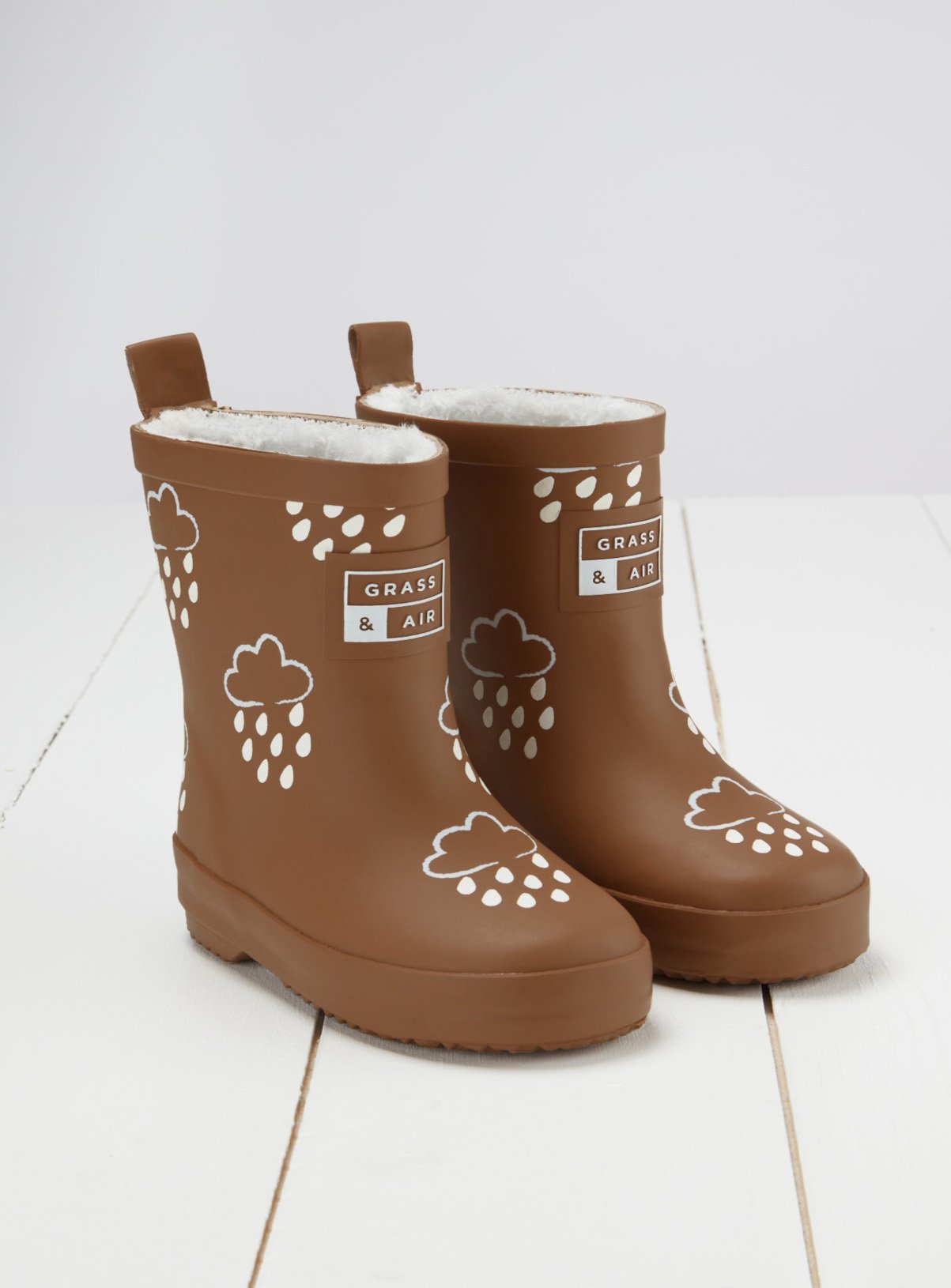 Brown Brown GRASS & AIR Colour Changing Kids Winter Welly - Grass and Air by Sainsbury's