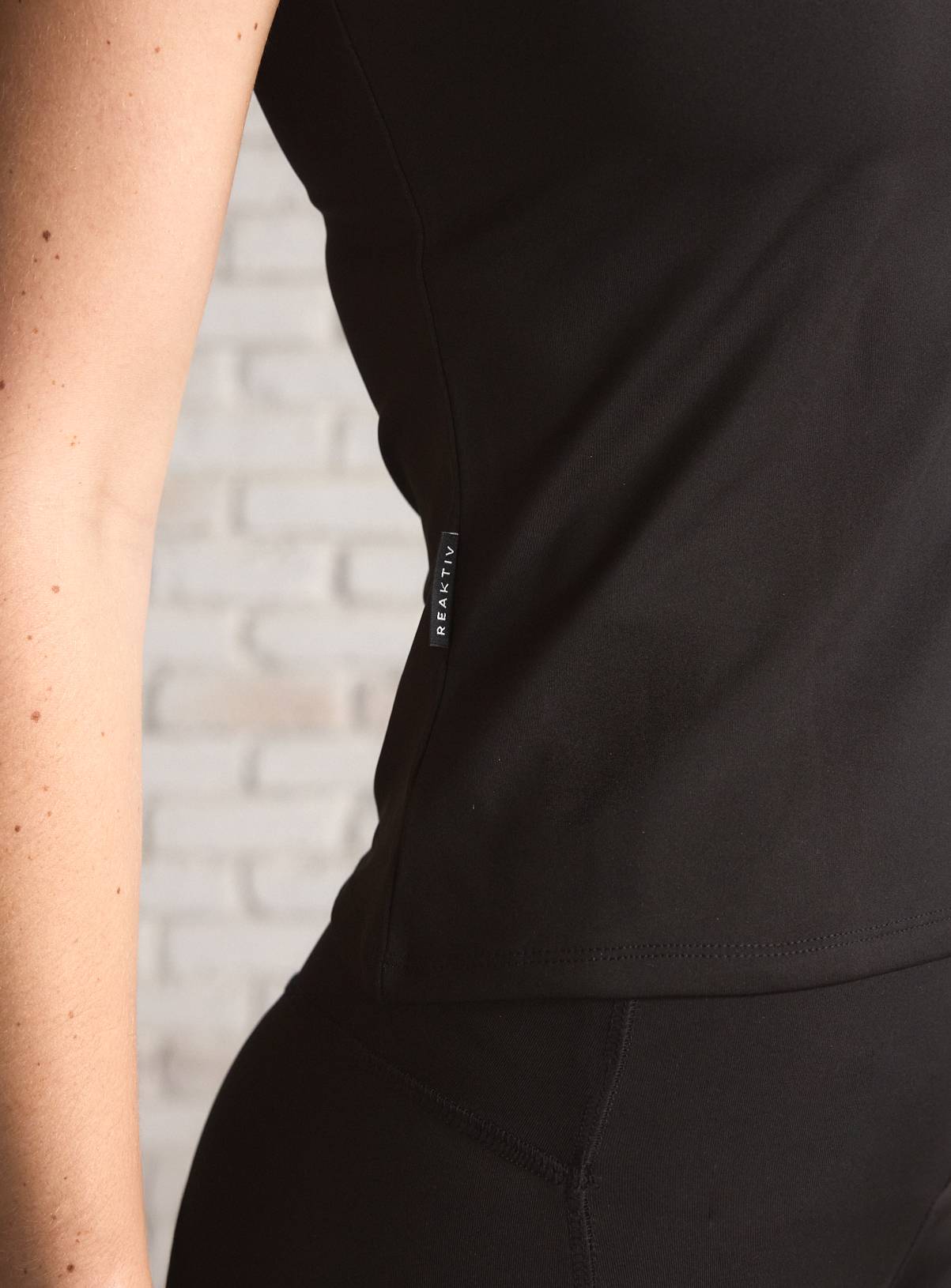 REAKTIV Ultimate Short Sleeve Tee L - Image 4