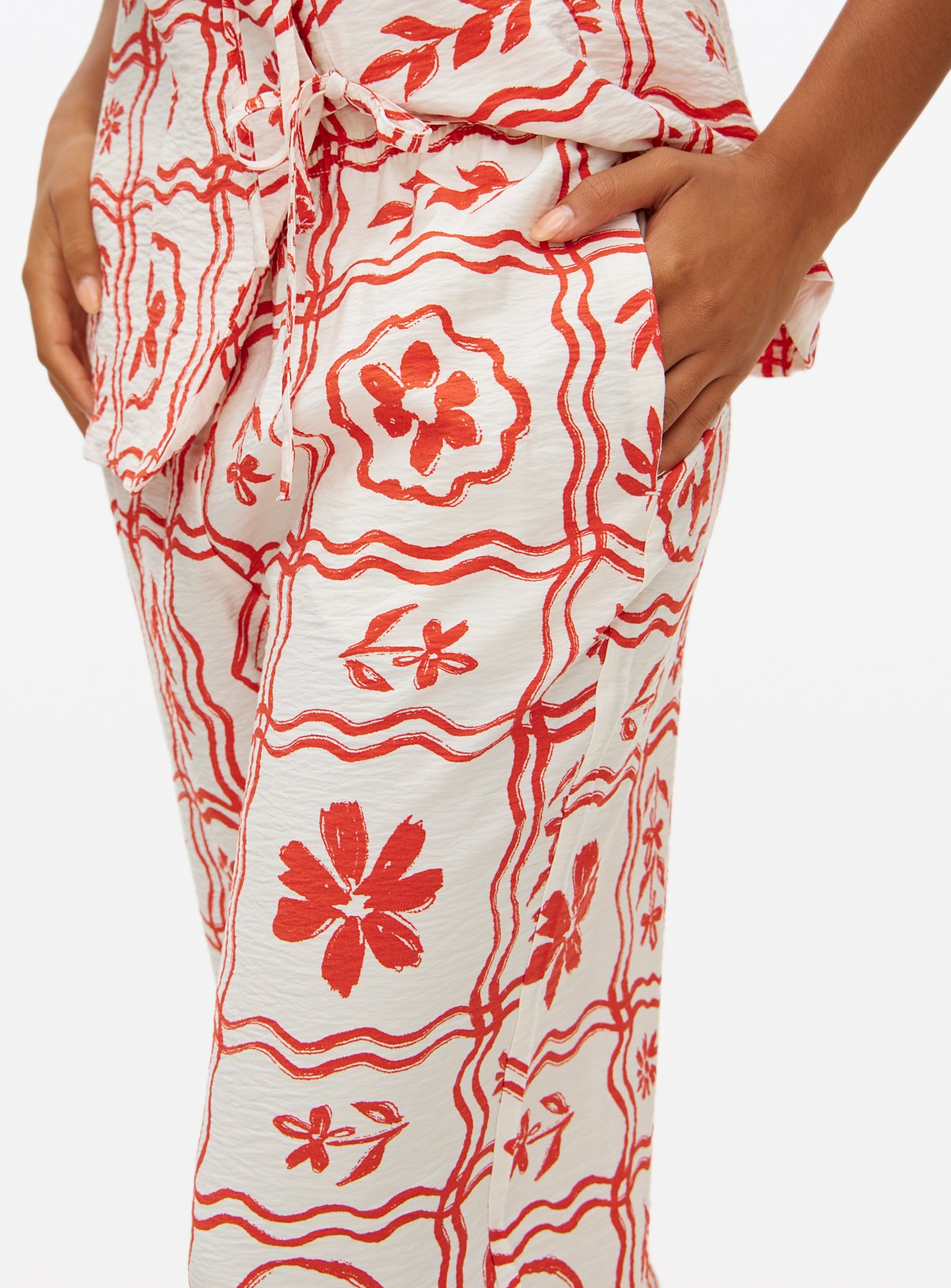 Red Tile Print Wide Leg Co-ord Trousers  10 - Image 3 thumbnail