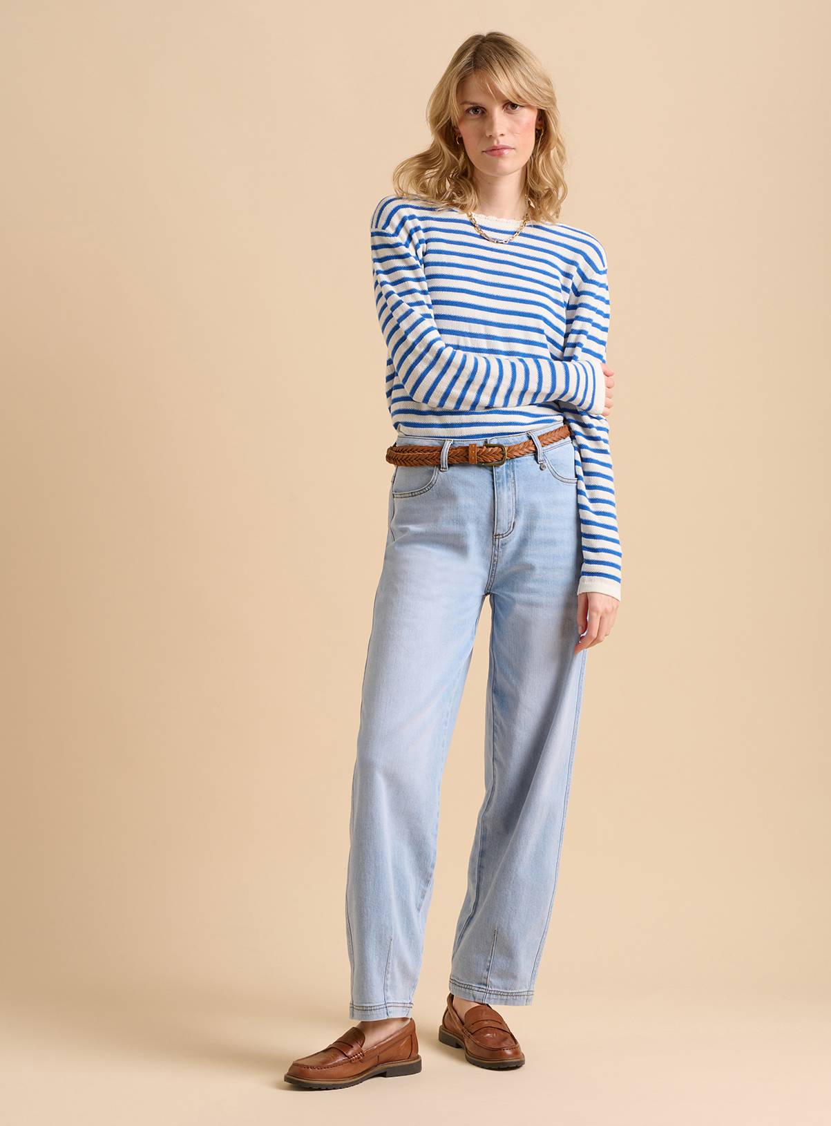 BRAKEBURN Barrel Leg Jeans 10 - Image 4