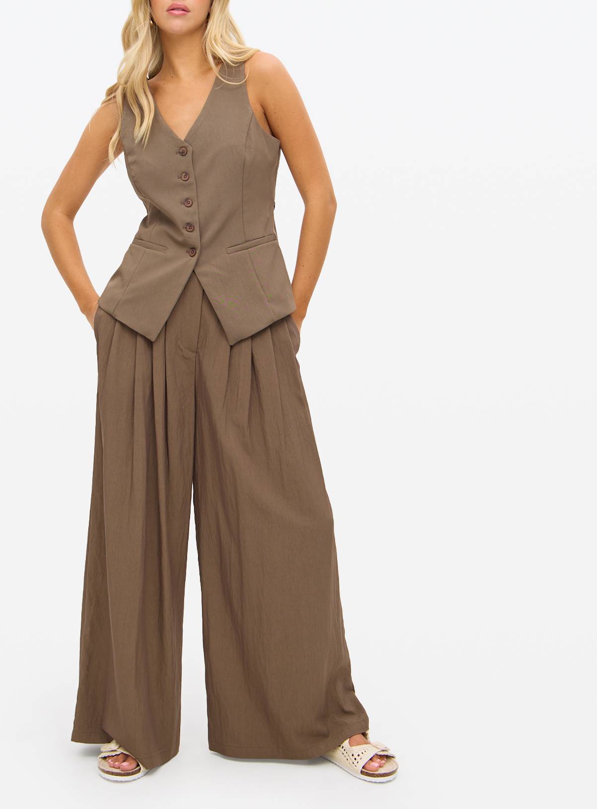 Brown Co-ord Pleated Palazzo Trousers  22L - Image 2