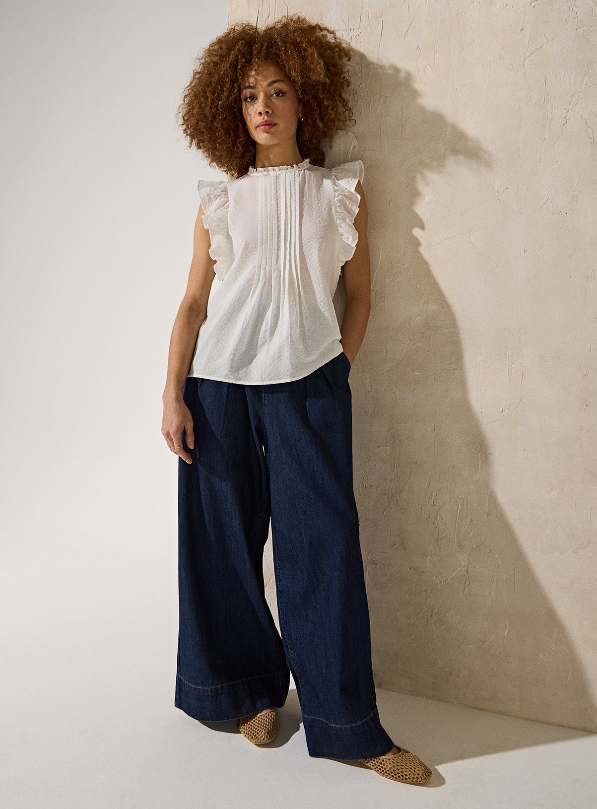 EVERBELLE White Pintuck Frill Detail Blouse 18 - Image 3 thumbnail