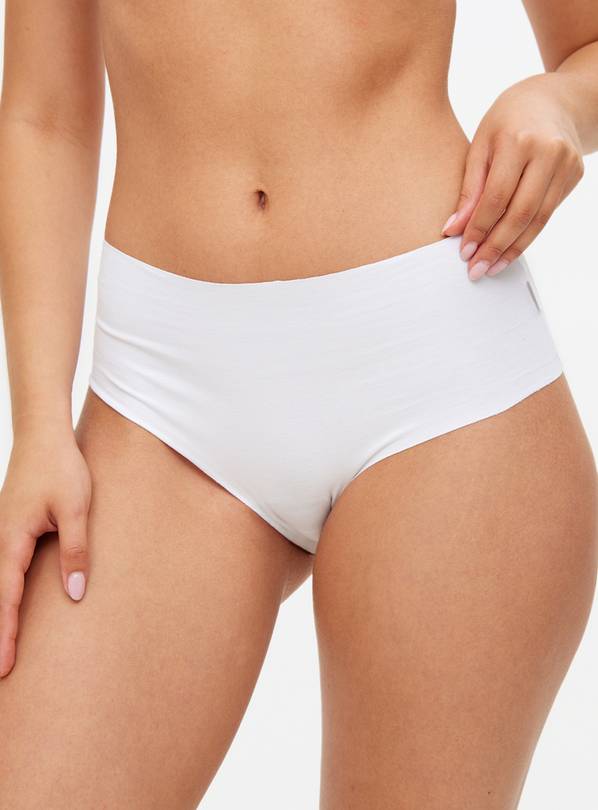 Cottonform™  White Seamless Shorts Knickers 24