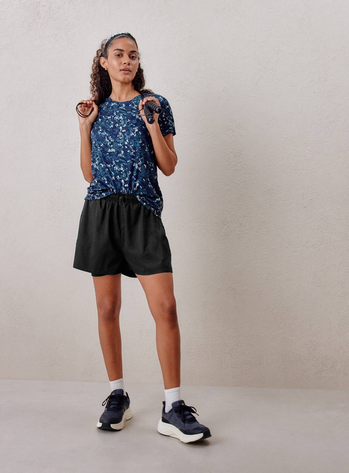 REAKTIV Black Training 2-In-1 Short M - Image 2