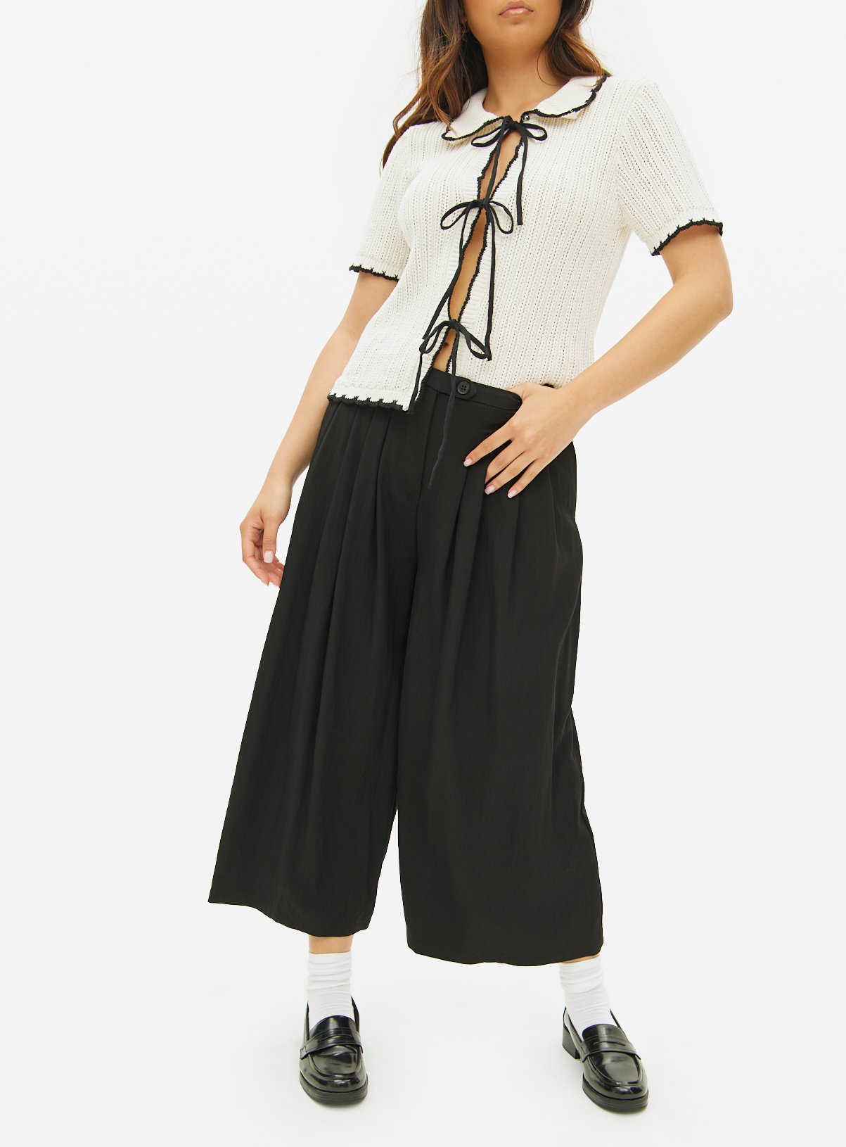Black Pleated Wide Leg Culottes 10 - Image 2 thumbnail