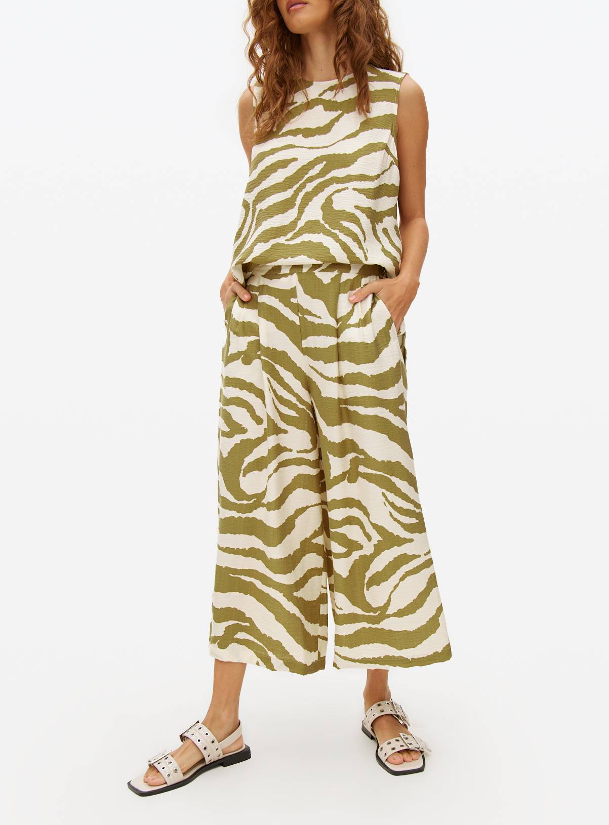 Green Zebra Print Co-ord Culottes 14 - Image 1
