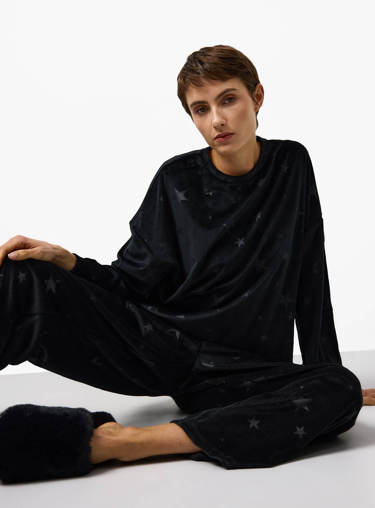 Black Star Embossed Velour Co-ord Pyjama Top XL - Image 2