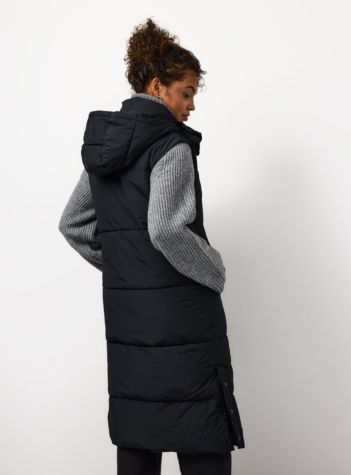 Black Longline Padded Gilet XL - Image 4 thumbnail