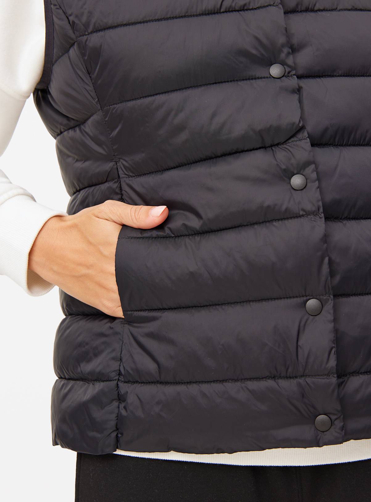 Core Black Lightweight Padded Gilet L - Image 3