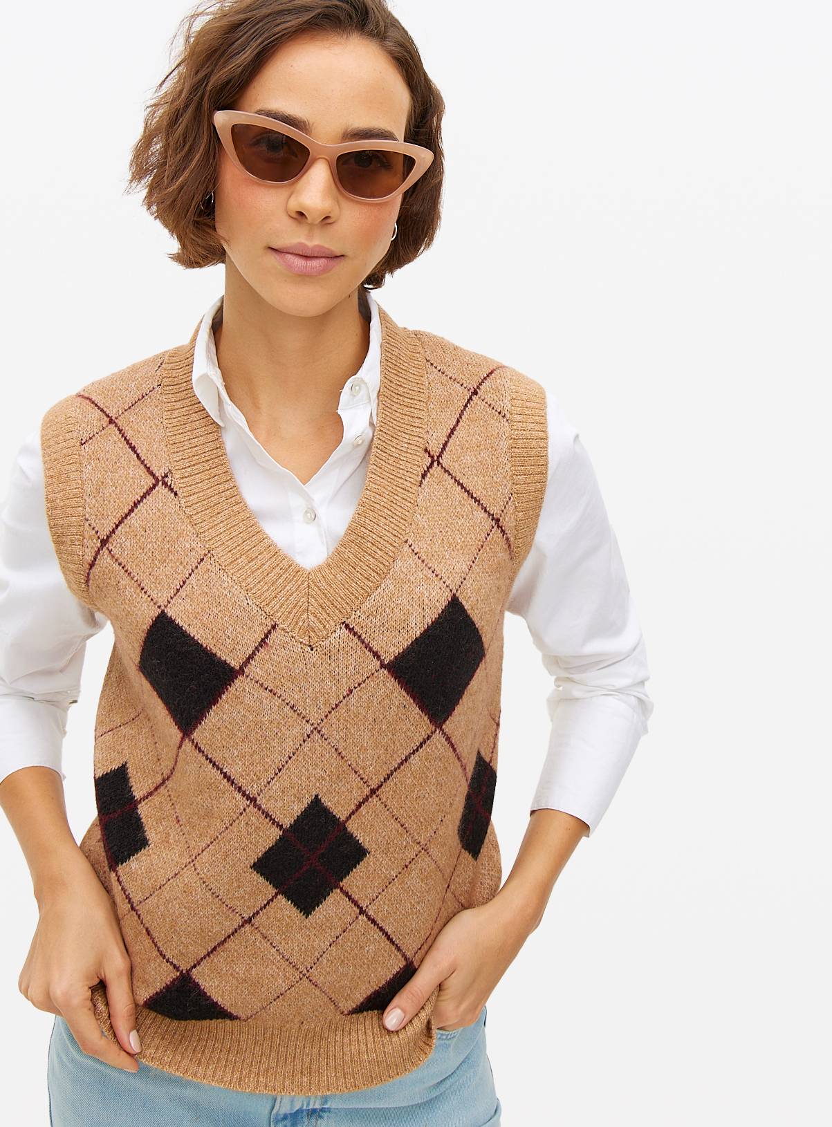 Tan Argyle Knitted Vest 10 - Image 1