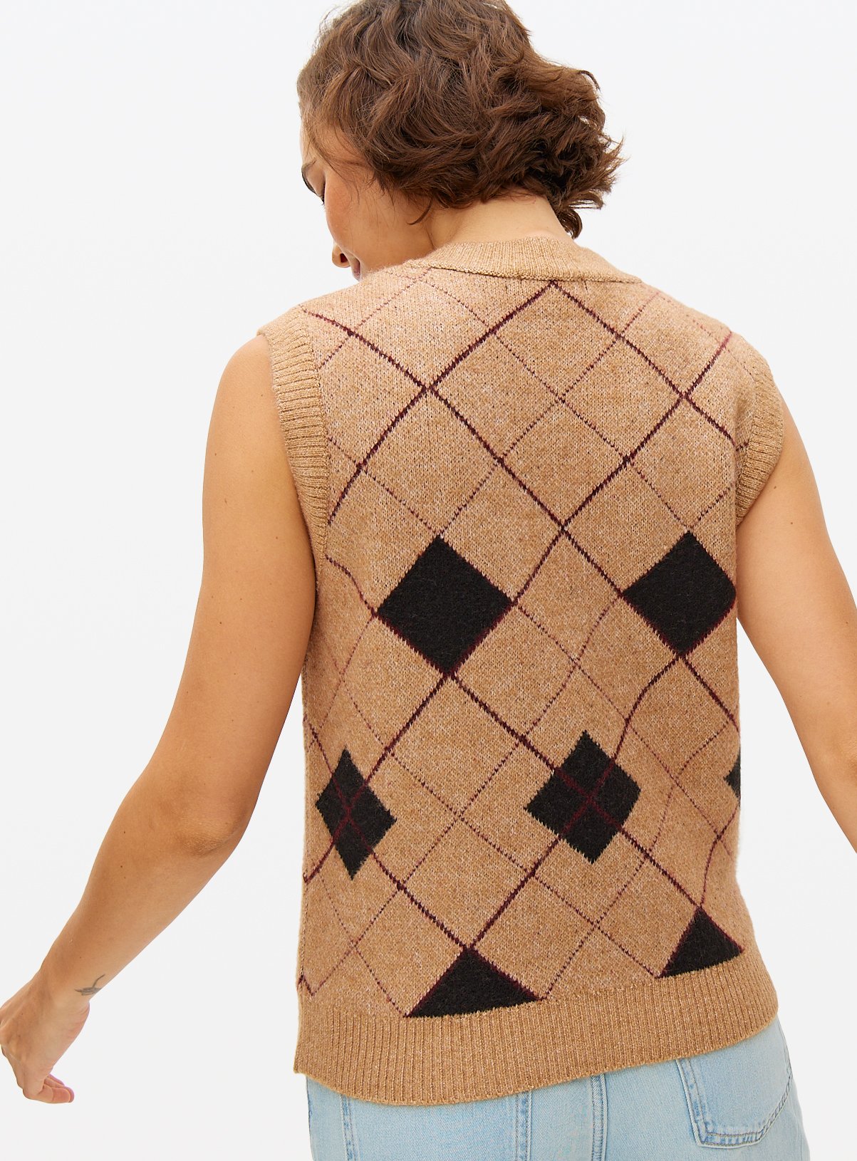 Tan Argyle Knitted Vest 10 - Image 4 thumbnail