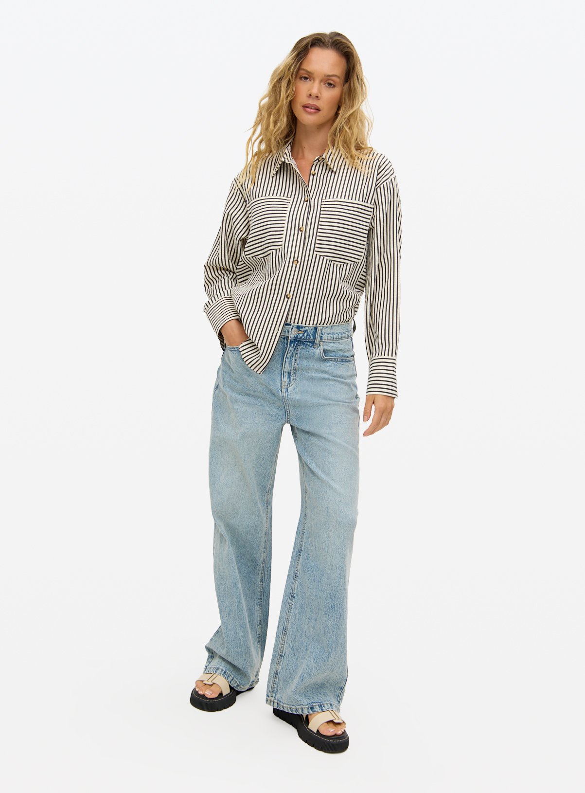 Vintage Wash Wide Leg Denim Jeans 18S