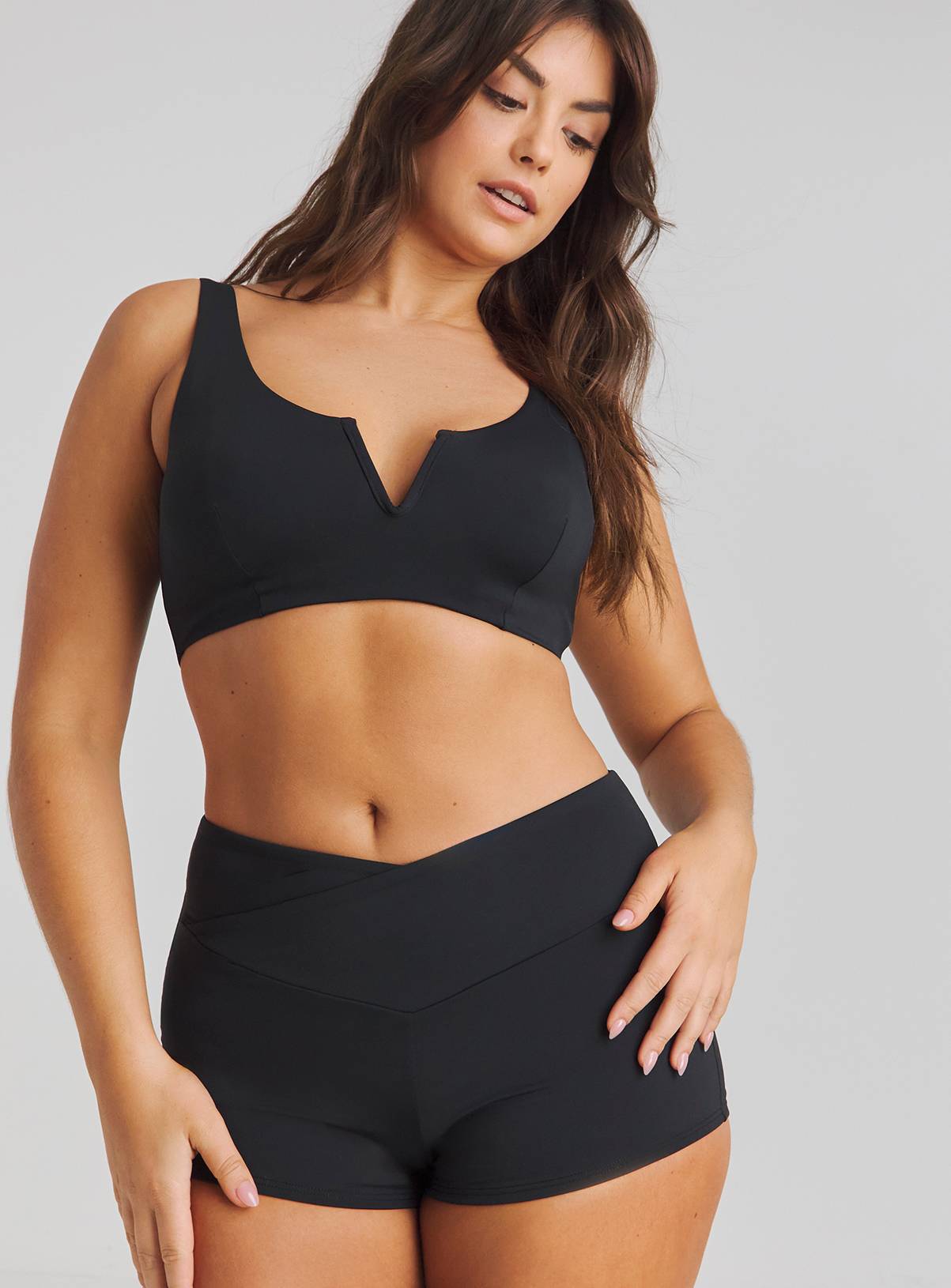 SIMPLY BE Magisuclpt Contour Me V Shape Tummy Control Bikini Short 16 - Image 3