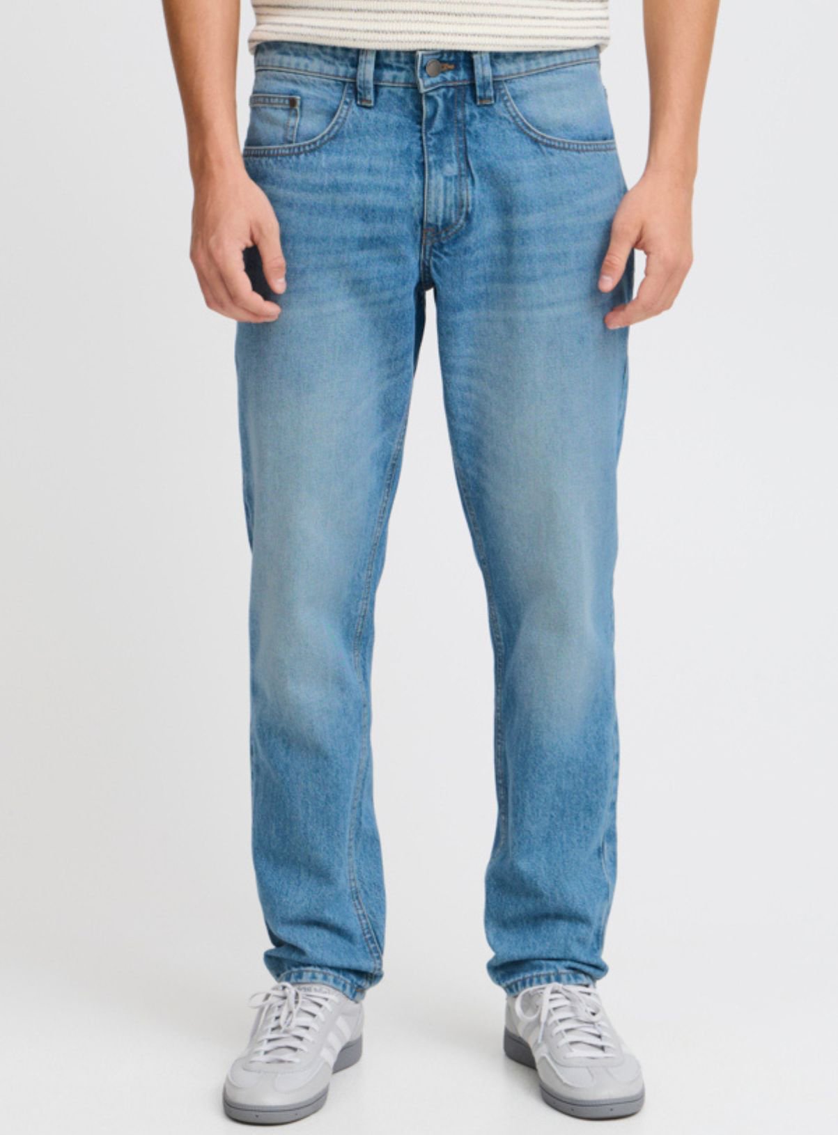 Men's CASUAL FRIDAY Regular Fit Rigid Light Wash Jeans