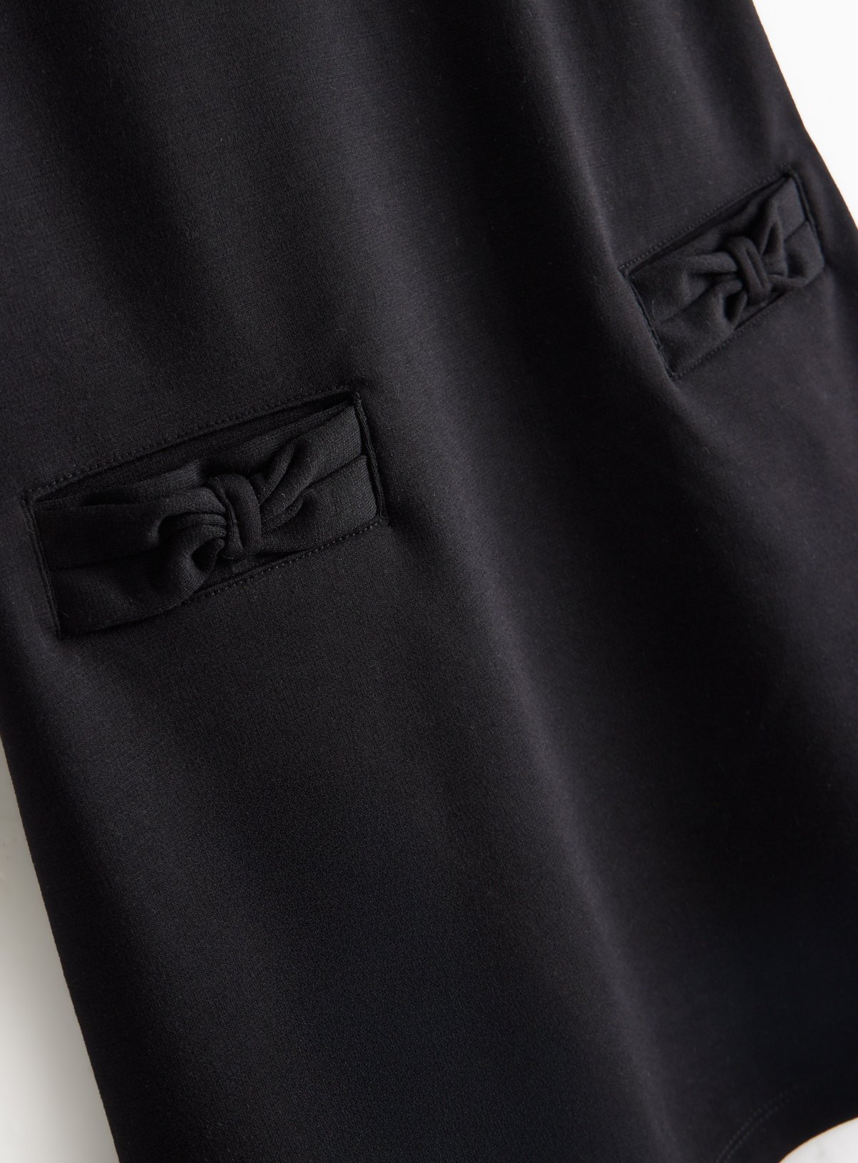 Black Jersey Bow Pocket Pinafore 3 years - Image 4 thumbnail