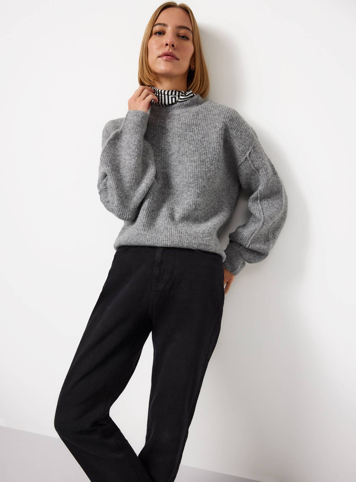 Grey Ribbed Fisherman Crew Neck Jumper M - Image 1