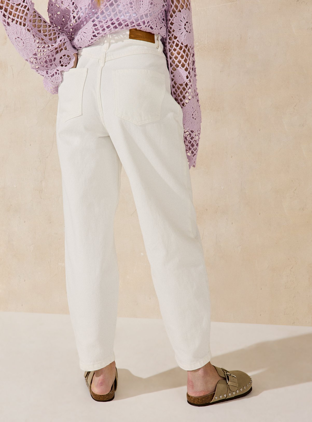 EVERBELLE White Denim Seamed Barrel Leg Jeans 22 - Image 4 thumbnail