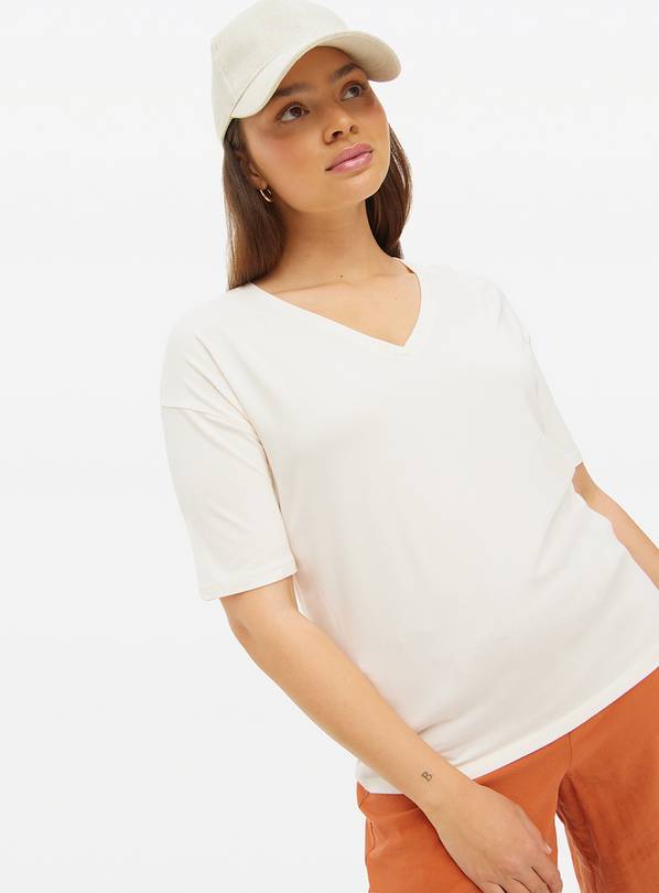 Cream Relaxed V Neck Short Sleeve T-Shirt  XXL